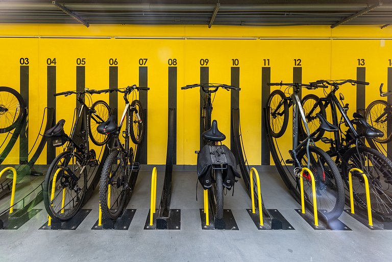 Piscina e Academia ao lado do Metrô - H104