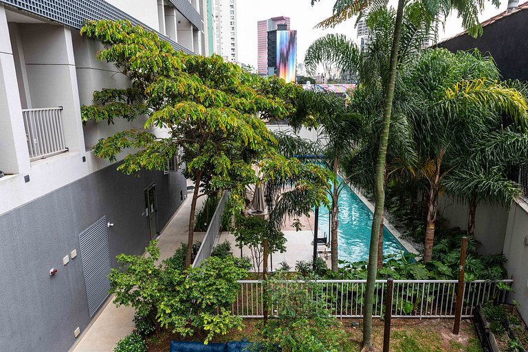 Studio c/ Piscina e Academia perto do Metrô - H104
