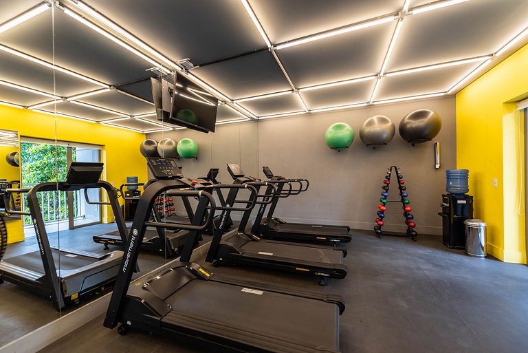 Studio c/ Piscina e Academia perto do Metrô - H104