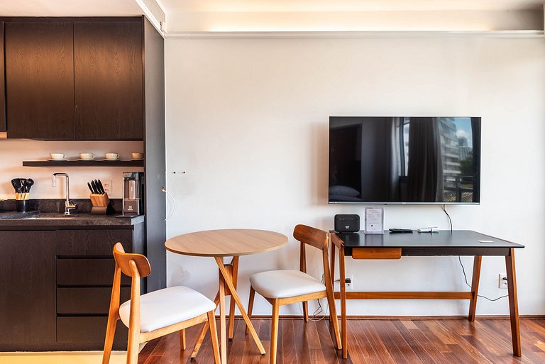 Studio em Pinheiros com Piscina Rooftop - P507