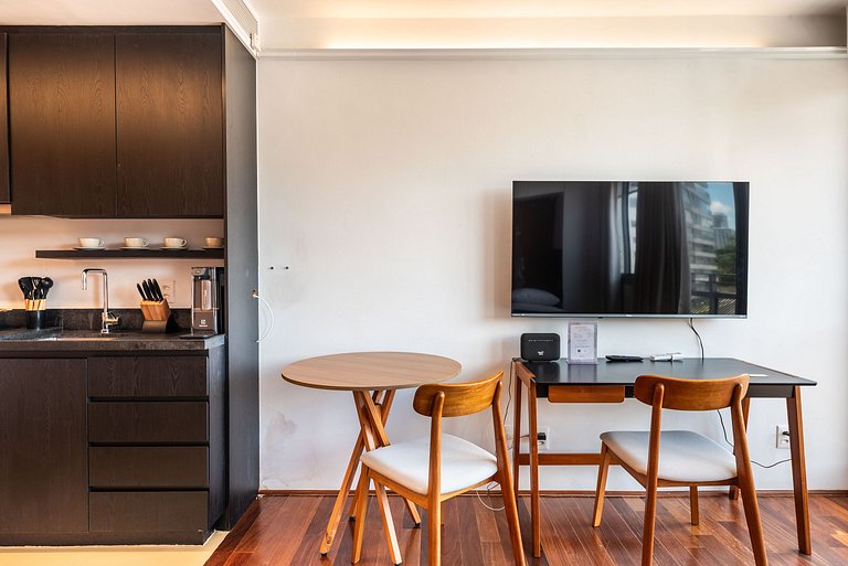 Studio em Pinheiros com Piscina Rooftop - P507