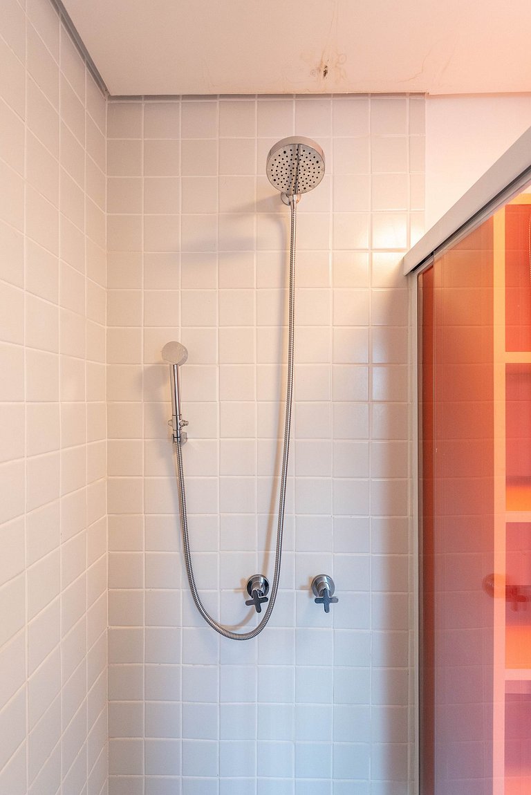 Studio em Pinheiros com Piscina Rooftop - P507