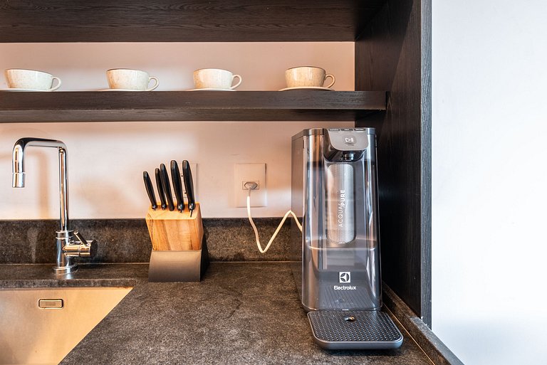 Studio em Pinheiros com Piscina Rooftop - P507