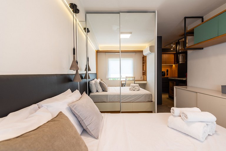 Apt Premium em Pinheiros | Piscina/Coworking - H12