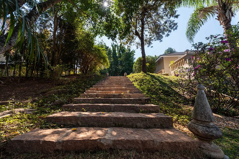 Condomínio Vila Real - Vila de Luxo com Piscina