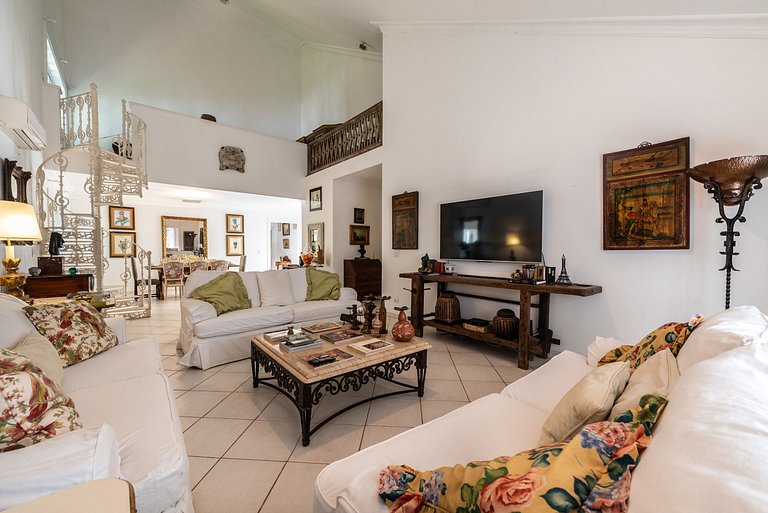 Condomínio Vila Real - Vila de Luxo com Piscina