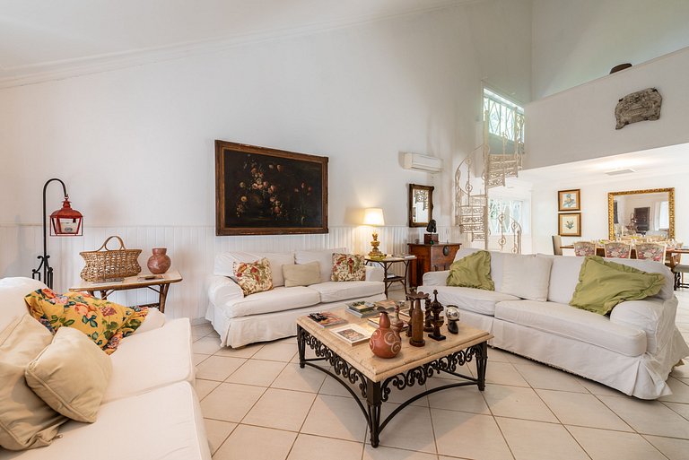 Condomínio Vila Real - Vila de Luxo com Piscina