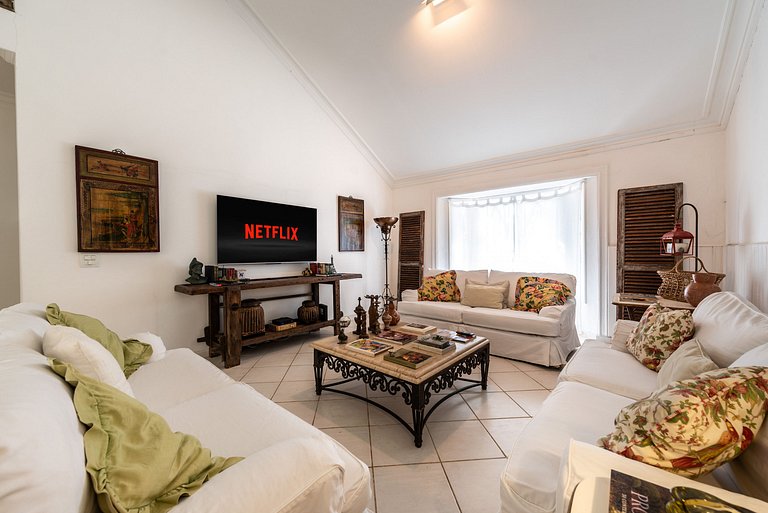 Condomínio Vila Real - Vila de Luxo com Piscina