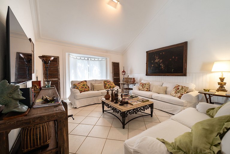 Condomínio Vila Real - Vila de Luxo com Piscina