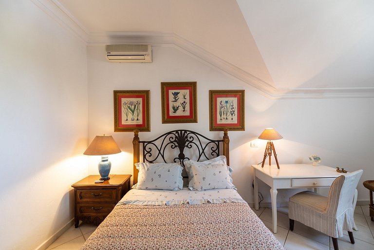 Condomínio Vila Real - Vila de Luxo com Piscina