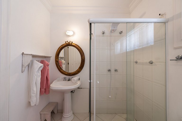 Condomínio Vila Real - Vila de Luxo com Piscina