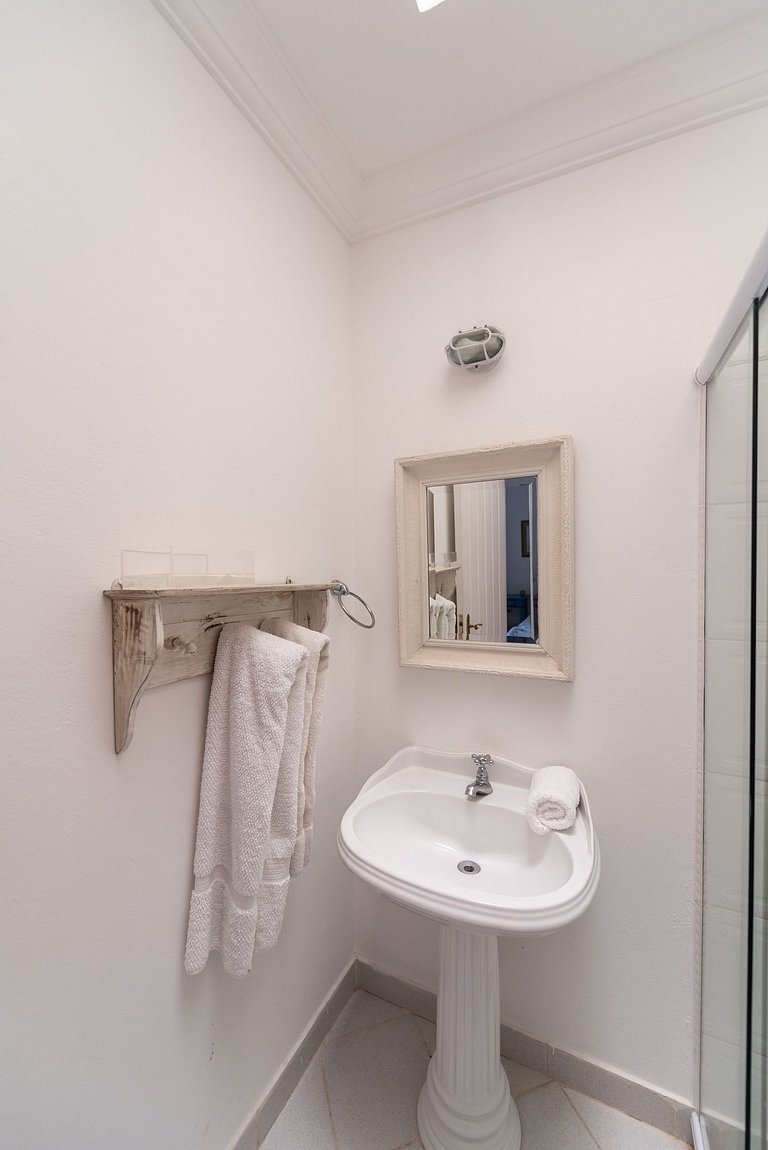 Condomínio Vila Real - Vila de Luxo com Piscina