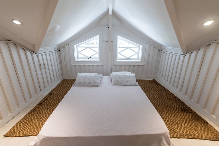 Condomínio Vila Real - Vila de Luxo com Piscina