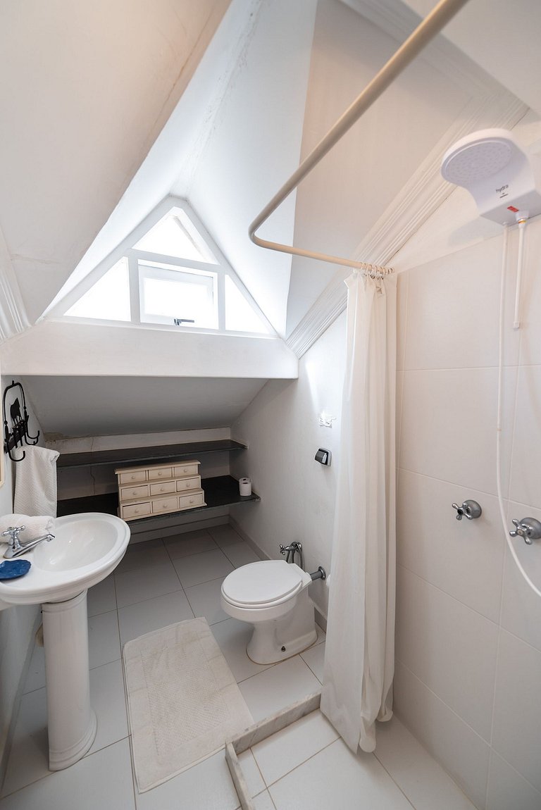 Condomínio Vila Real - Vila de Luxo com Piscina