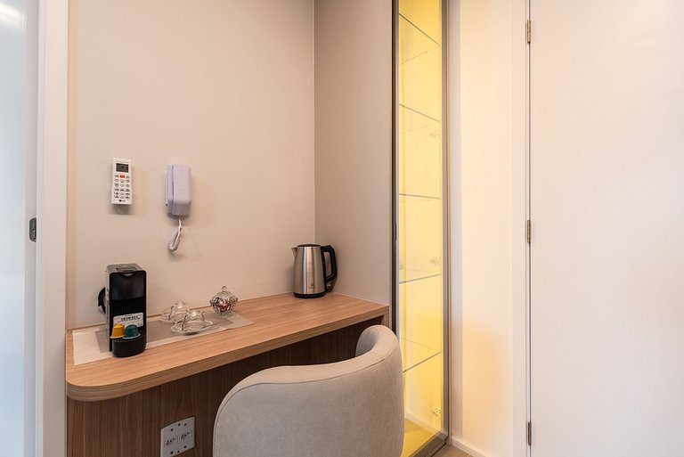 Alto Padrão no Jardim Paulista c/ Piscina - V1605