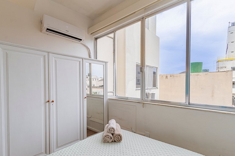 Apto Aconchegante a 1 Quadra da Praia - S1225