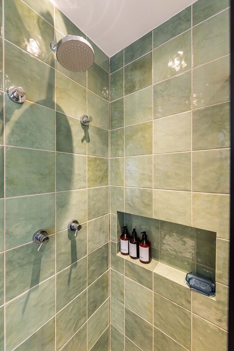 Studio Moderno com Academia e Vista - VN1407