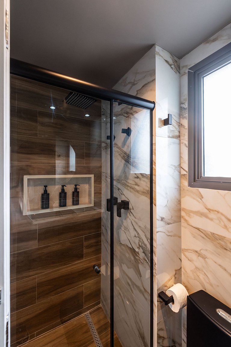 Studio Moderno com Piscina e Academia - Z1001