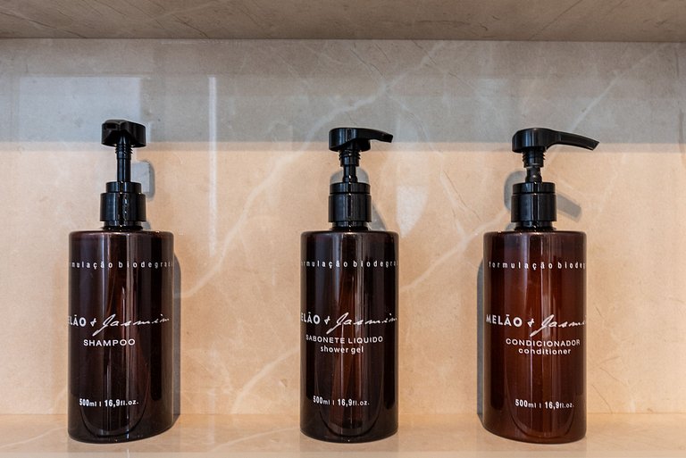 Studio Moderno com Piscina e Academia - Z1001