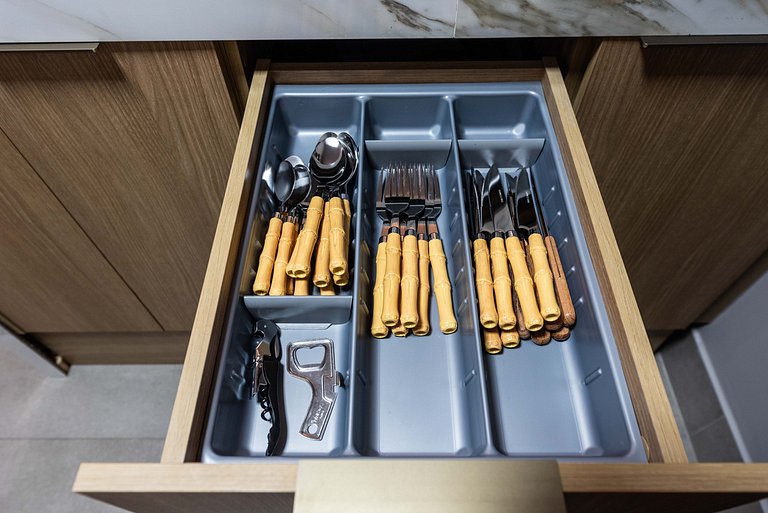 Studio Moderno com Piscina e Academia - Z1001