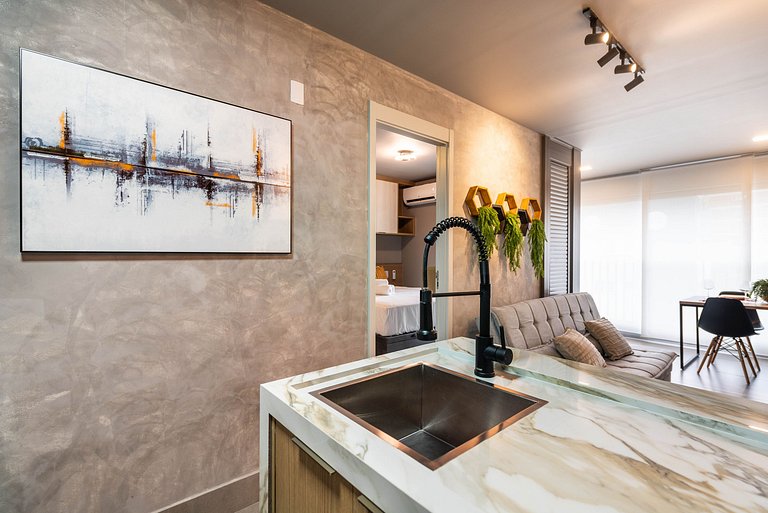 Studio Moderno com Piscina e Academia - Z1001