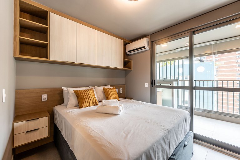 Studio Moderno com Piscina e Academia - Z1001