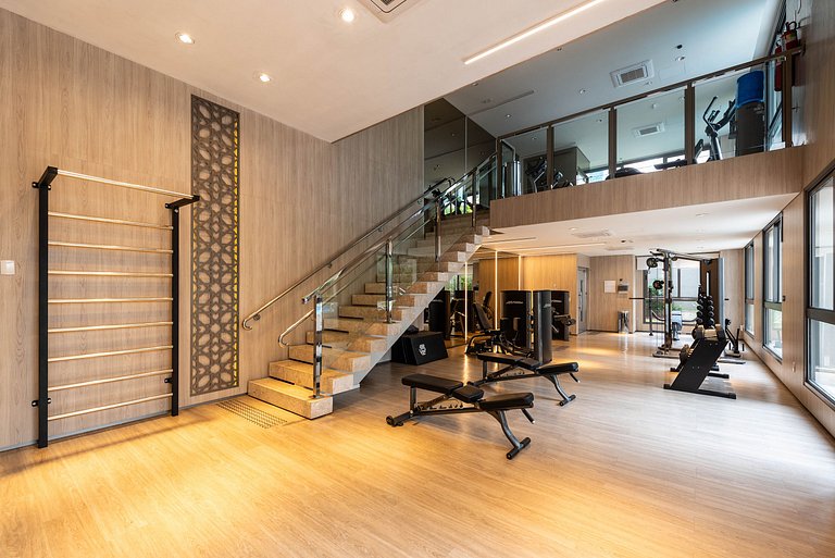 Studio Moderno com Piscina e Academia - Z1001