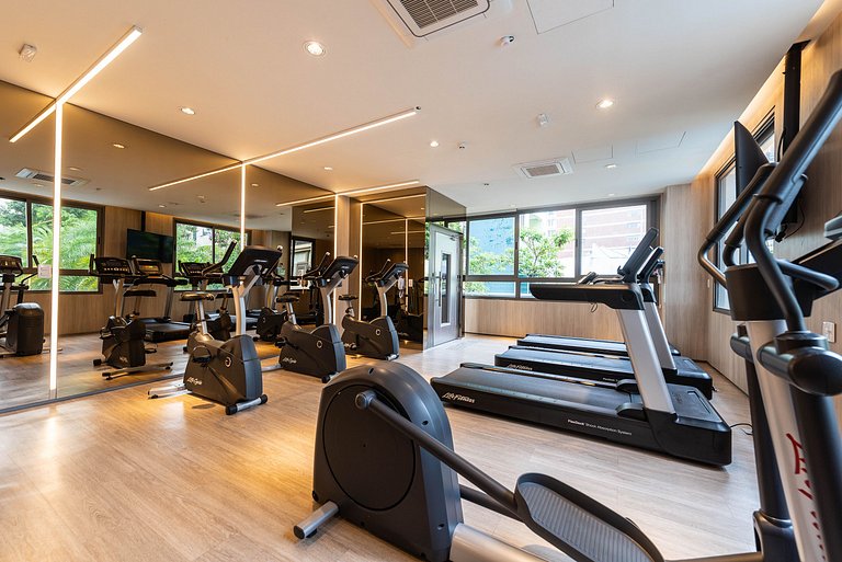 Studio Moderno com Piscina e Academia - Z1001