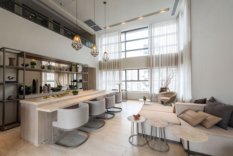 Studio Moderno com Piscina e Academia - Z1001