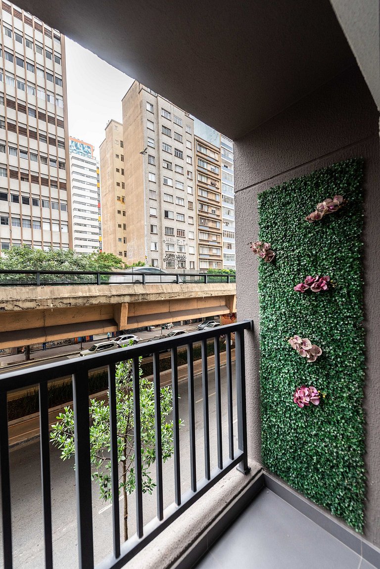 Studio com Piscina e Academia - DP203