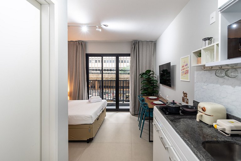 Studio com Piscina e Academia - DP203