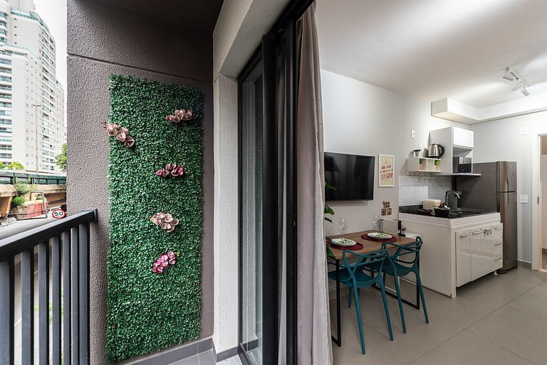 Studio com Piscina e Academia - DP203