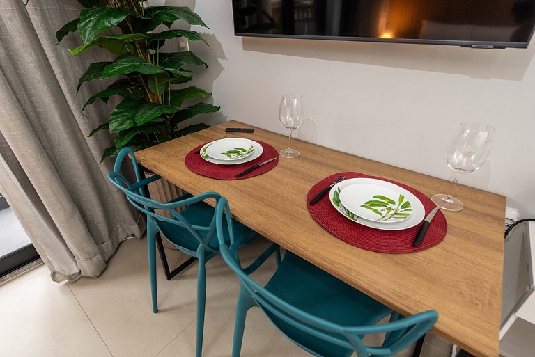 Studio com Piscina e Academia - DP203