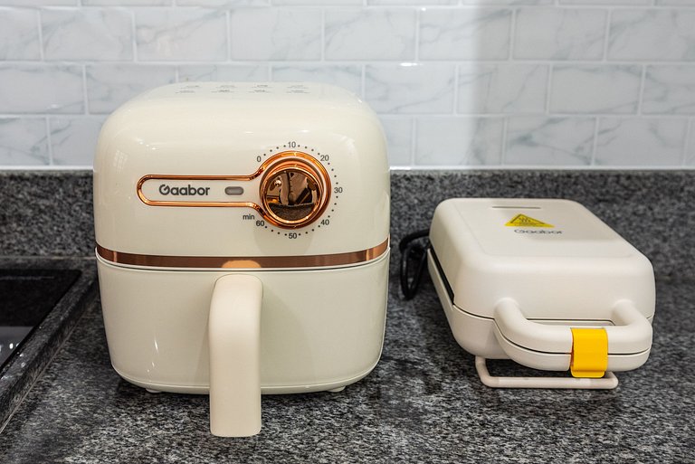 Studio com Piscina e Academia - DP203