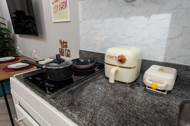 Studio com Piscina e Academia - DP203