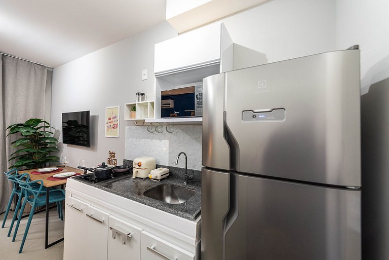 Studio com Piscina e Academia - DP203