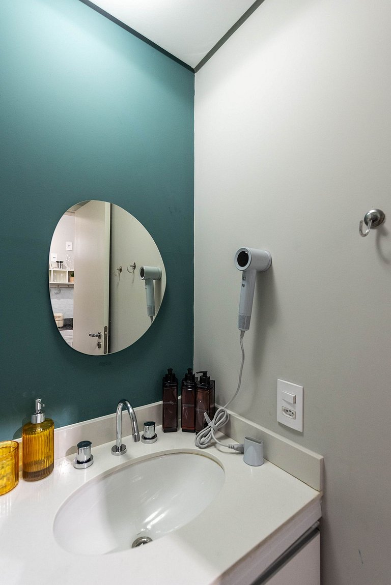 Studio com Piscina e Academia - DP203