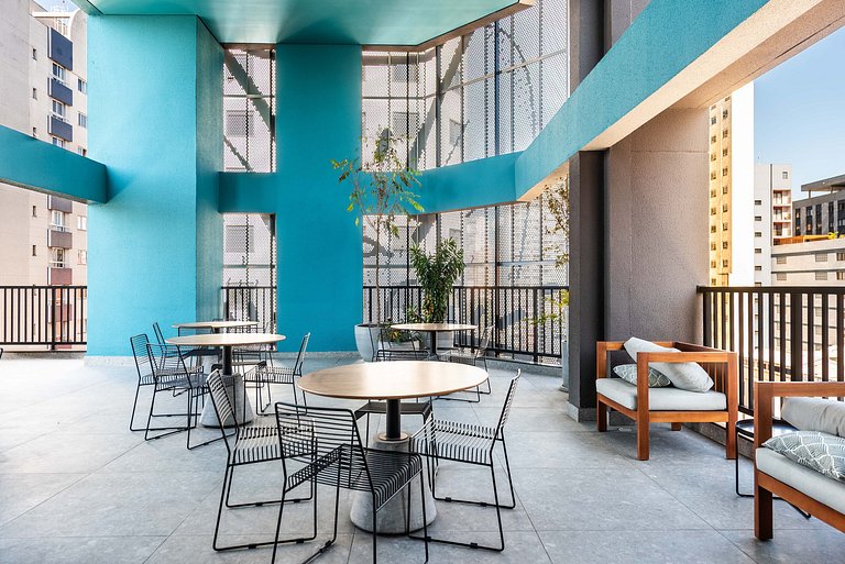 Studio com Piscina e Academia - DP203