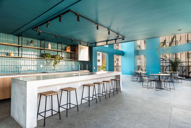 Studio com Piscina e Academia - DP203