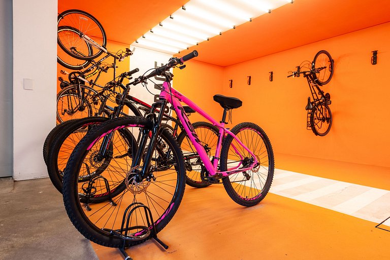 Studio com Piscina e Academia - DP203