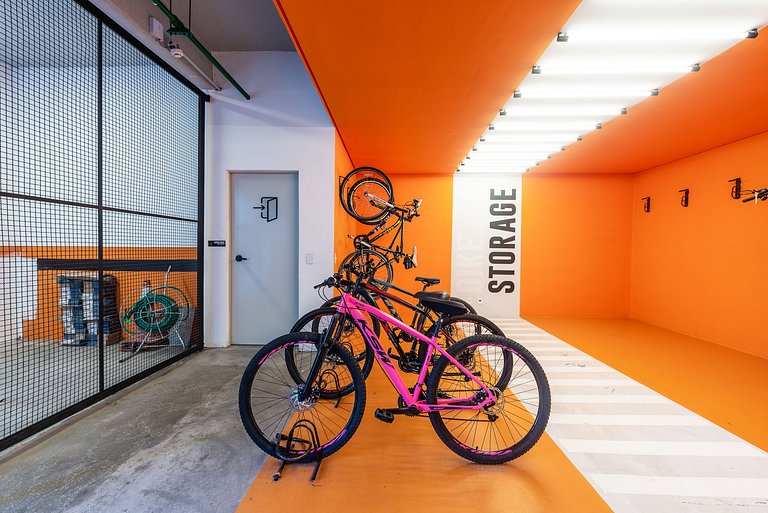 Studio com Piscina e Academia - DP203