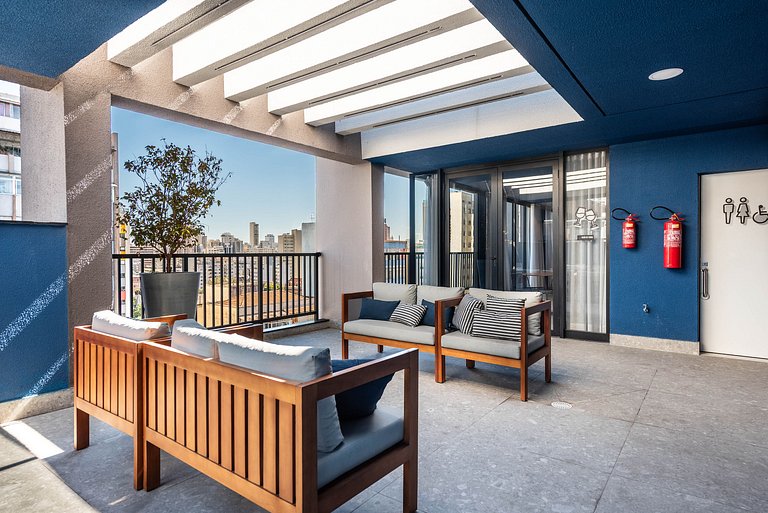 Studio com Piscina e Academia - DP203