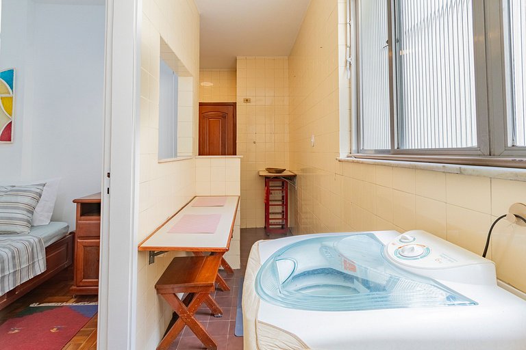 Apartamento a 2 min da Praia de Copacabana - B1205