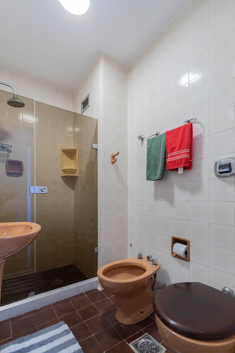 Apartamento a 2 min da Praia de Copacabana - B1205