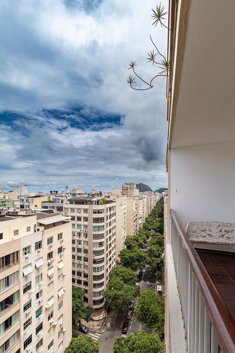 Apartamento a 2 min da Praia de Copacabana - B1205