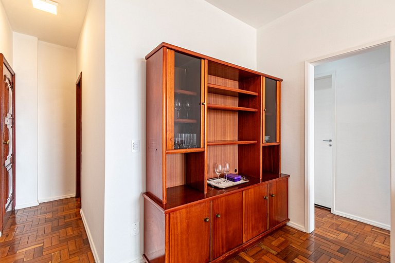 Apartamento a 2 min da Praia de Copacabana - B1205