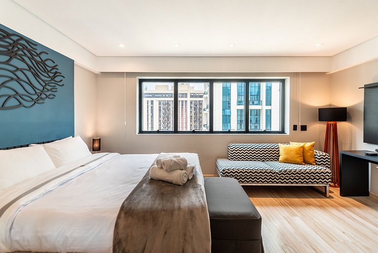 Studio em Hotel com Vaga e Limpeza Diária - M1013