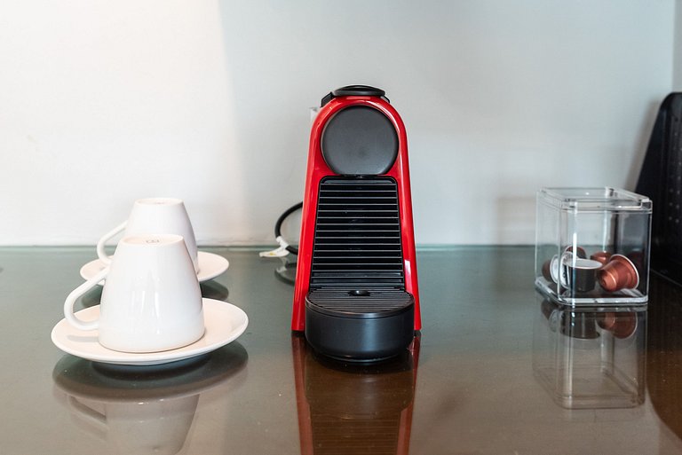 Studio em Hotel com Vaga e Limpeza Diária - M1013