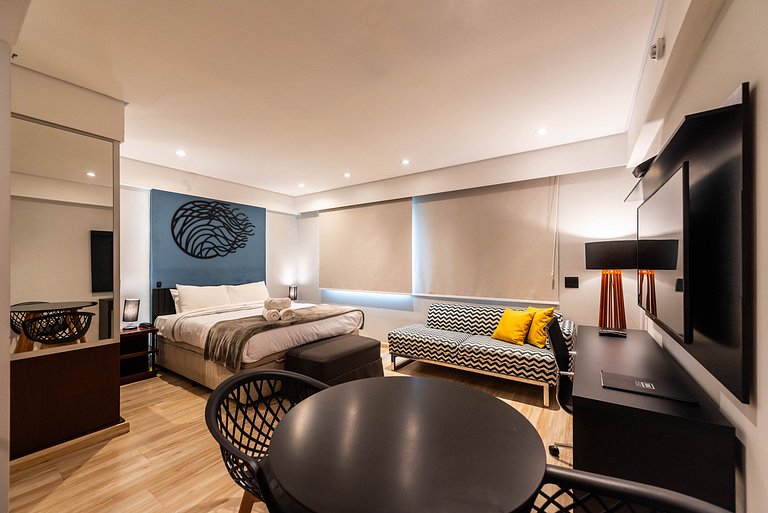 Studio em Hotel com Vaga e Limpeza Diária - M1013