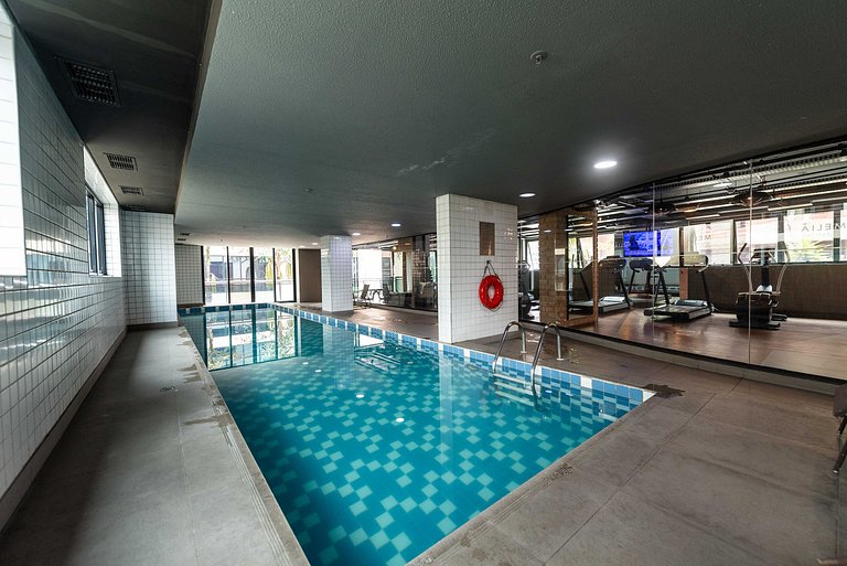 Studio em Hotel com Vaga e Limpeza Diária - M1013